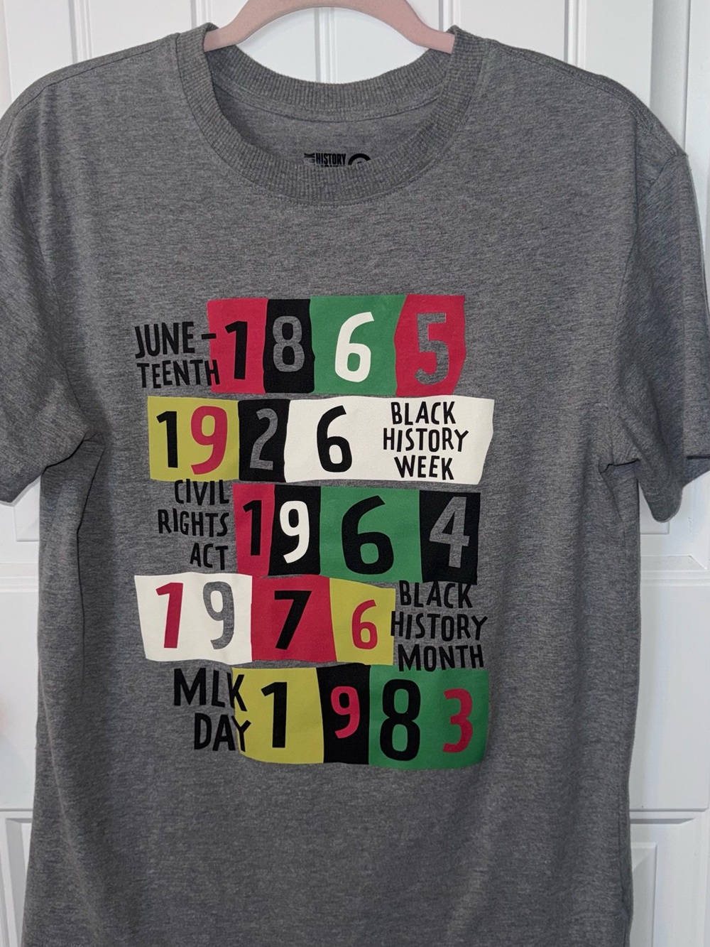 Blackheart Gray Short-Sleeve Graphic Tee with Multicolor History Dates